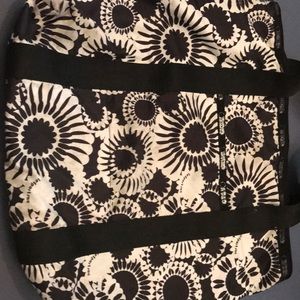 A LeSportsac tote